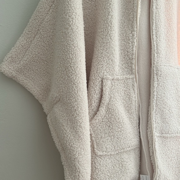 Koolaburra by Ugg cozy popcorn Sherpa hoodie new without tags size Large, cream - Picture 6 of 6